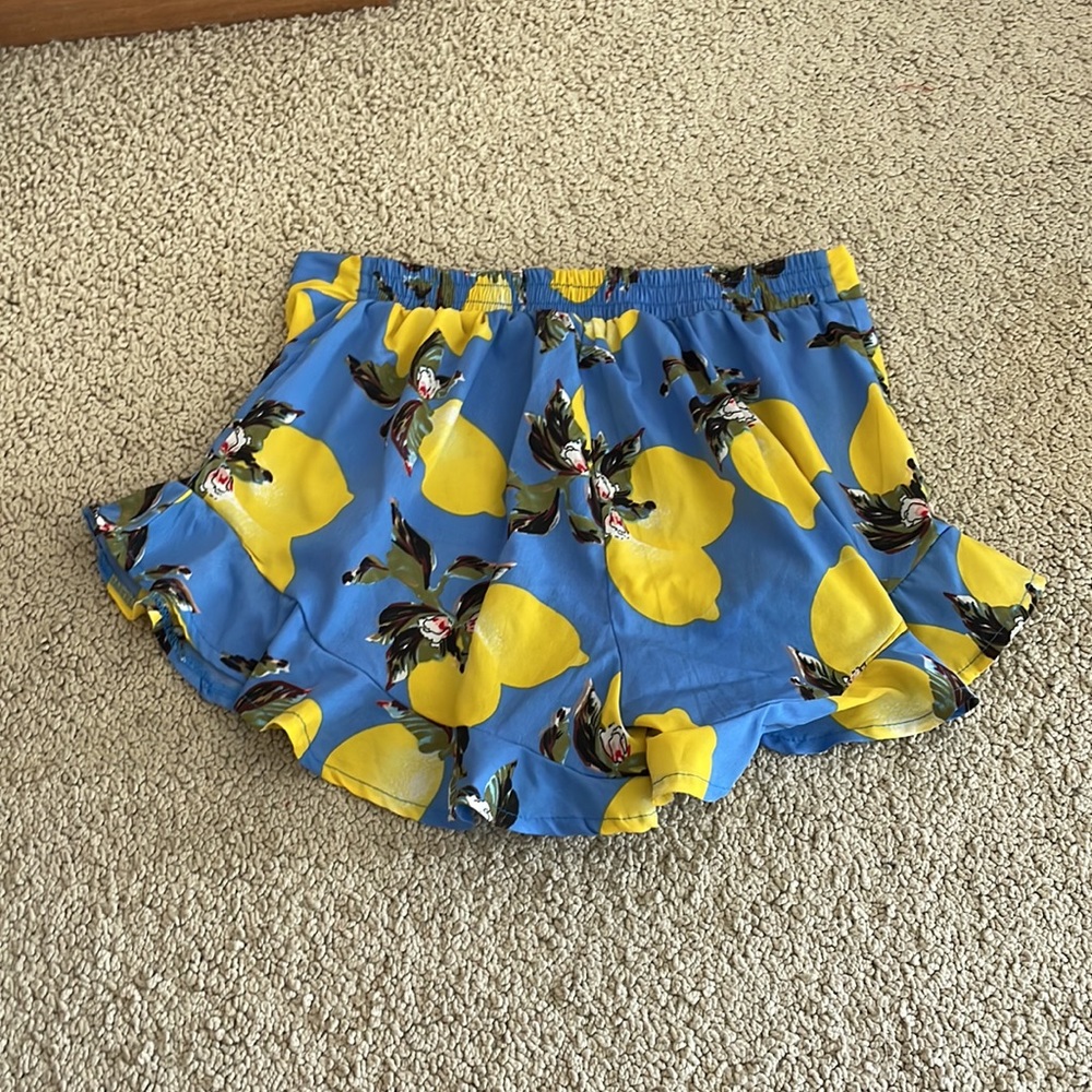 Flowy shorts - Picture 2 of 2